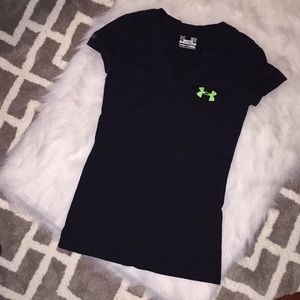 ⭐️UNDER ARMOUR shirt! Worn once! Great condition!